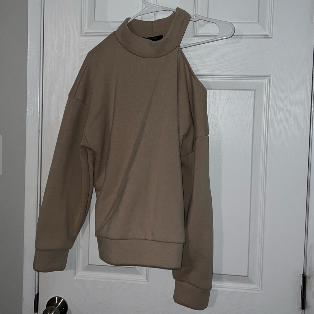 Off the shoulder tan crewneck